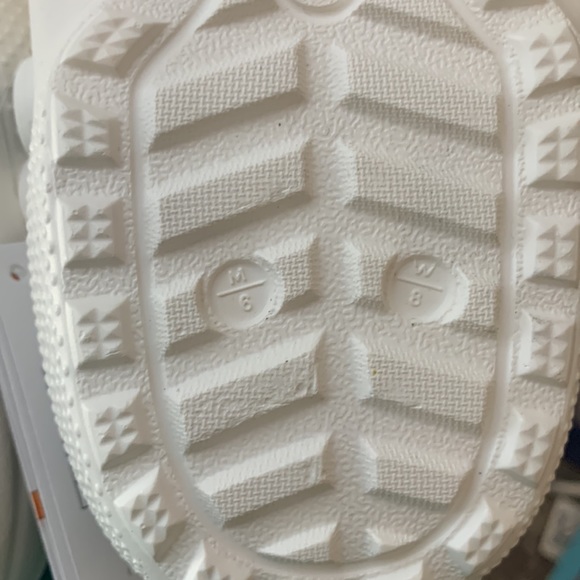 White Fur-Lined Crocs - Picture 7 of 11